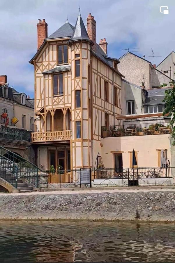 Logis Hotel La Maison A Pan De Bois 维耶尔宗 外观 照片