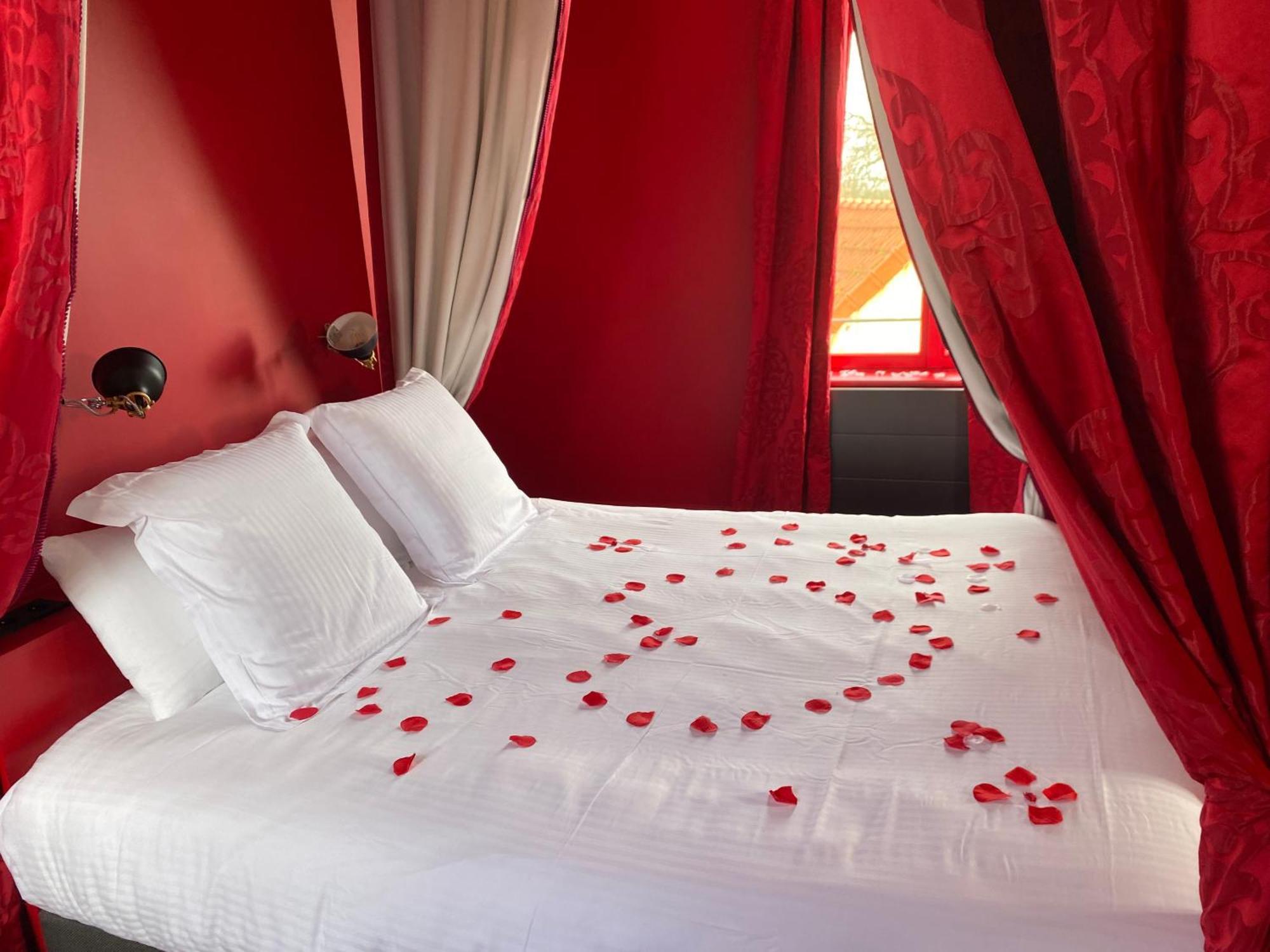 Logis Hotel La Maison A Pan De Bois 维耶尔宗 外观 照片